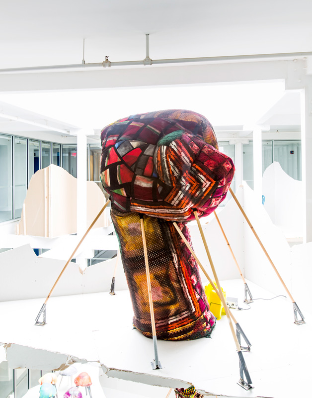 Andra Ursuta, Soft Power 2, 2013 Andra Ursuta, Soft Power 2, 2013